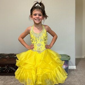 Girls Glitz Pageant Dress Size 6